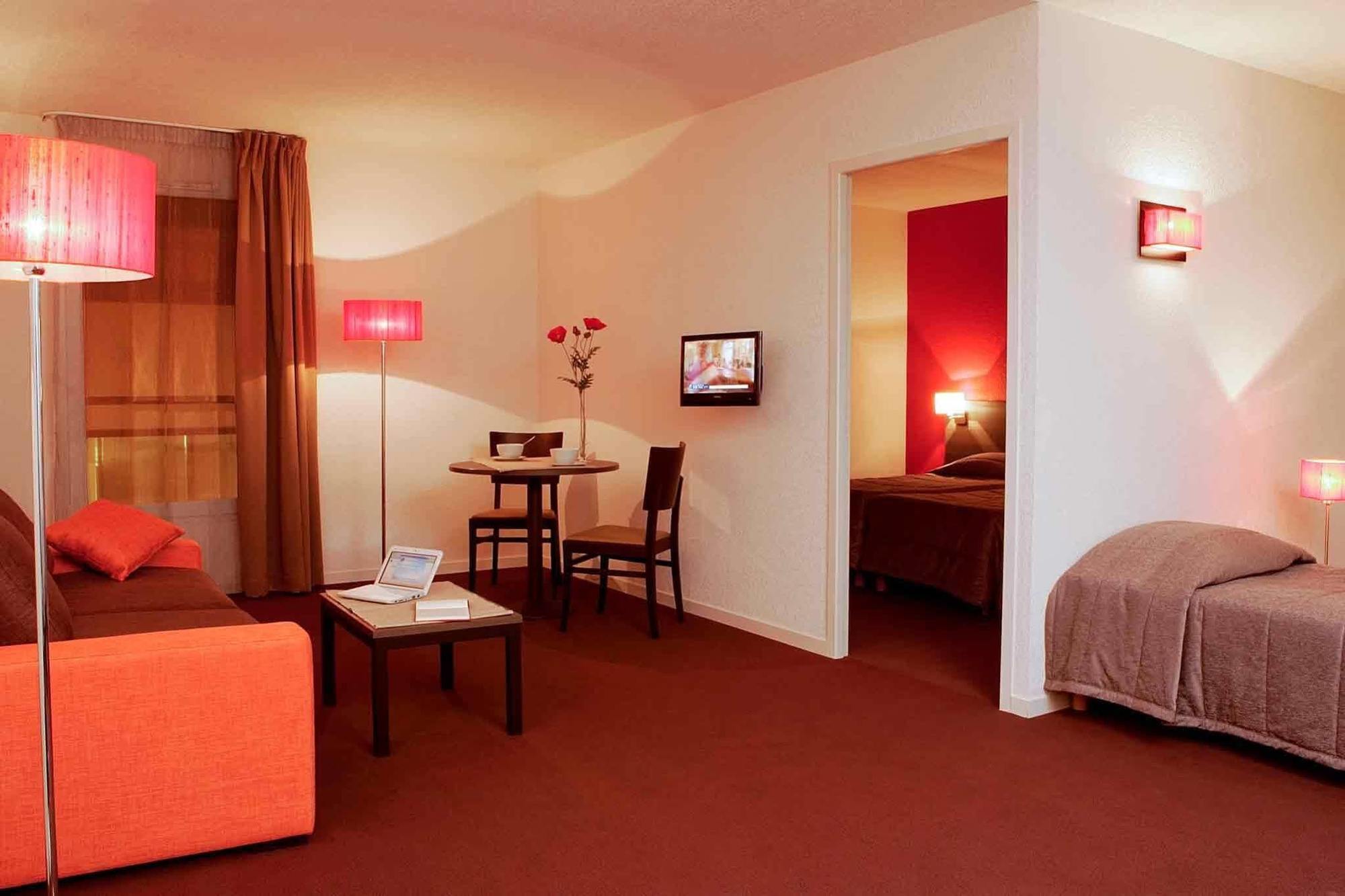 Aparthotel Adagio Access Orléans Quarto foto